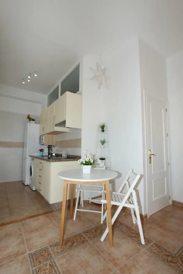 Apartamento Ollerias Málaga 0*,